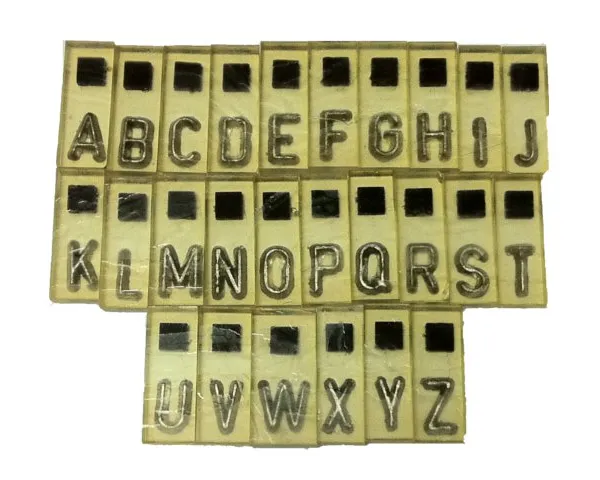 8 mm Pb sada znakov v PVC s magnetom